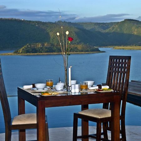 Lodge On The Lake And Wellness Spa 윌더니스 외부 사진