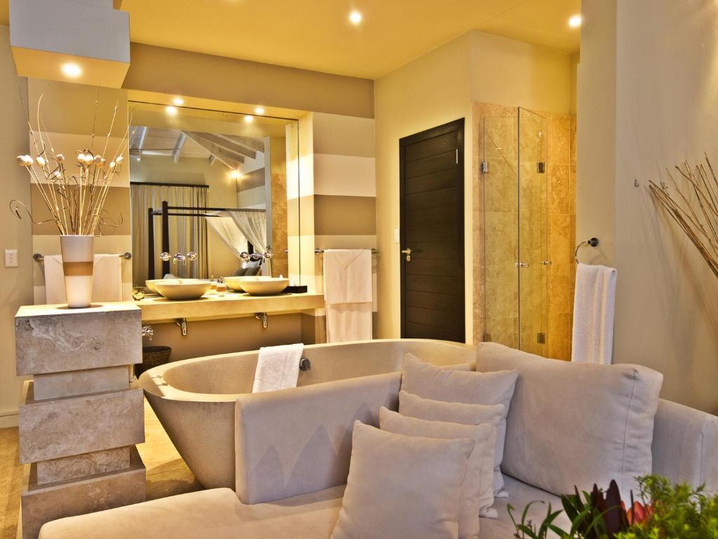 Lodge On The Lake And Wellness Spa 윌더니스 객실 사진